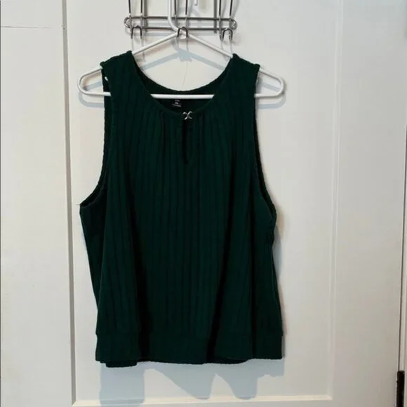 8 Green Ribbed Top. B1 - Picture 1 of 2